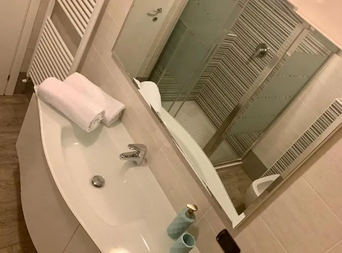 Nearby Malpensa Oda ve Kahvaltı 3*